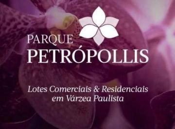 b2ea0e5639c8dfcf1ed8eeb17a3404e84eec6403 · Terreno à venda em Loteamento Parque Petrópolis, Várzea Paulista-SP.