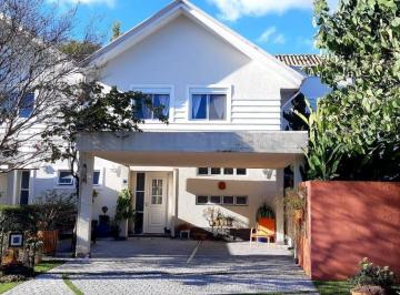 yahrf42nmjlmjayzjeyotaz_md · Casa em estilo americano - 3 quartos/1 suíte - Alphaville -Barueri- 1.630.000,00