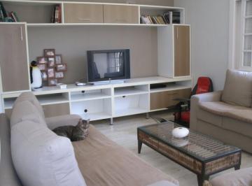 Casa · 370m² · 3 Quartos · 3 Vagas · Oportunidade para investimento