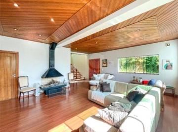 Área de Serviço · Imoveis - em Caraguatá