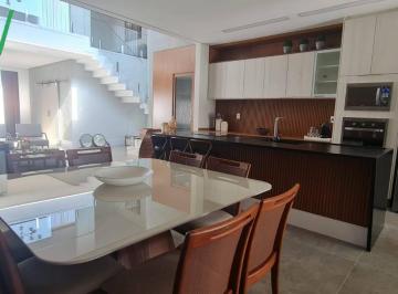 Casa · 355m² · 4 Quartos · 4 Vagas · Lindo sobrado à venda com 355m² no condomínio Campo de Toscana em Vinhedo