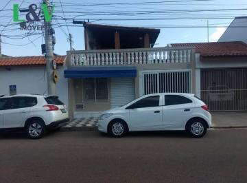 Casa · 200m² · 2 Quartos · 2 Vagas · Casa comercial próximo ao Maxi Shopping
