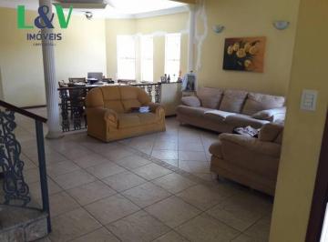 Casa · 269m² · 3 Quartos · 4 Vagas · Excelente sobrado de esquina