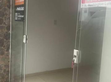 Comercial · 35m² · Sala comercial no centro da cidade