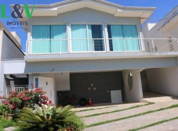 Casa · 310m² · 4 Quartos · 4 Vagas · Casa em Condomínio