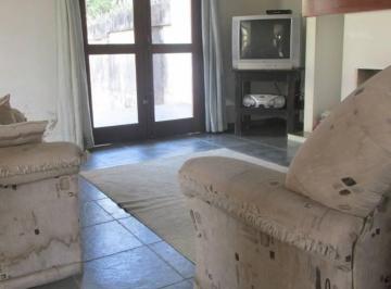 Casa · 349m² · 4 Quartos · 4 Vagas · Sobrado residencial ou comercial
