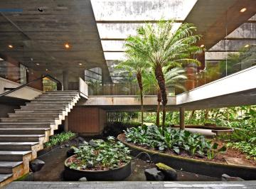 Foto 32 · Casa de Luxo à Venda em São Paulo-SP - 4 Quartos, 4 Suítes, 3 Salas, 6 Banheiros, 10 Vagas de Garage