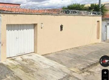Casa · 250m² · 3 Quartos · 6 Vagas · Casa em lote 360m² com 3 quartos, sendo 1 suíte - Jardim Leblon