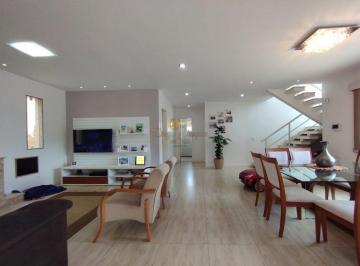 202511041041593849.jpg · Casa para Venda em Teresópolis, Jardim Europa, 4 dormitórios, 1 suíte, 3 banheiros, 2 vagas