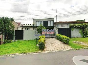 Casa · 238m² · 5 Quartos · 3 Vagas · Casa à venda, 5 dormitórios (2 suítes), no bairro Pilarzinho Curitiba