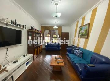 Casa · 210m² · 3 Quartos · 2 Vagas · Casa Linear 3 Quartos à Venda no Castelo – Excelente Localização e Conforto!