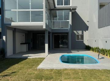 Casa · 340m² · 3 Quartos · 3 Vagas · Casa dos sonhos no condomínio Verdes Campos!