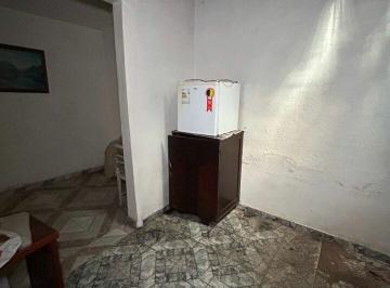 Casa · 96m² · 2 Quartos · 3 Vagas · Capão Redondo terreno Comercial com 10 por 25 plano! Não da financiamento