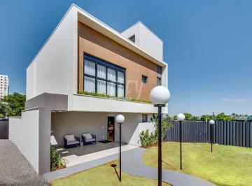 Casa · 200m² · 3 Quartos · 2 Vagas · Condomínio Uniq