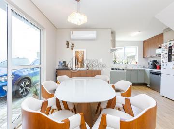 Casa · 125m² · 3 Quartos · 2 Vagas · Triplex Semi-Mobiliado com Terraço Gourmet no Port