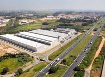 Comercial · 1483m² · 4 Vagas · Galpão para Aluguel em Jundiaí (Vila das Hortências) | 1.483 m²