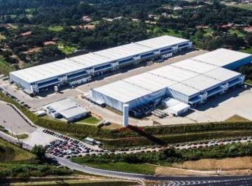 Comercial · 1207m² · 5 Vagas · Galpão Industrial para Aluguel em Jundiaí (Bairro dos Fernandes) – 1.207 m² Internos + 50.000 m² Ext