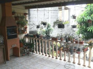 Casa · 100m² · 2 Quartos · 1 Vaga · Sobrado com 2 quartos à venda em Vila mazzei - SP