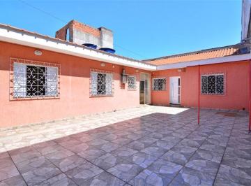 Casa · 228m² · 2 Quartos · 3 Vagas · Casa com 2 quartos à venda em Parque peruche - SP