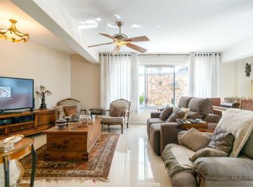 Casa · 320m² · 3 Quartos · 5 Vagas · Casa térrea com 3 quartos à venda em Vila inah - SP
