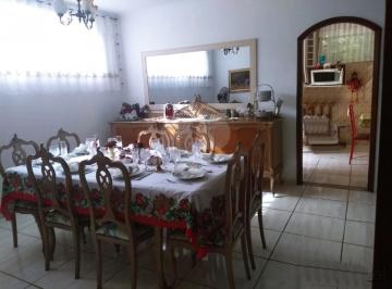 Casa · 230m² · 3 Quartos · 6 Vagas · Casa térrea com 3 quartos à venda em Vila mazzei - SP