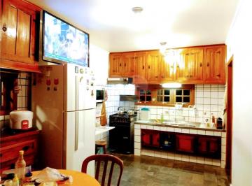 Casa · 350m² · 3 Quartos · Casa com 3 quartos à venda em Gramado - SP