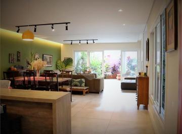 Casa · 300m² · 6 Quartos · 4 Vagas · Casa com 6 quartos à venda em Bosque da saúde - SP