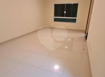Casa · 140m² · 3 Quartos · 3 Vagas · Condomínio com 3 quartos à venda em Parque vitória - SP