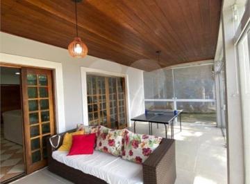 Casa · 274m² · 4 Quartos · 7 Vagas · Condomínio com 4 quartos à venda em Caraguatá - SP