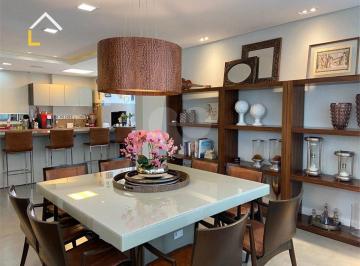Apartamento · 233m² · 3 Quartos · 3 Vagas · Apartamento com 3 quartos à venda em Glória - SC