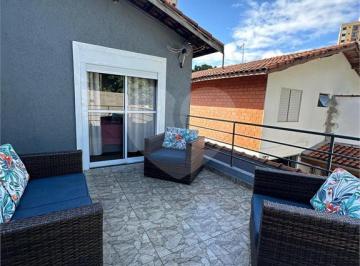Casa · 245m² · 3 Quartos · 2 Vagas · Sobrado com 3 quartos à venda em Conjunto residencial vista verde - SP
