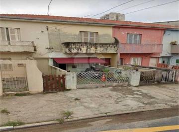 Casa · 231m² · 8 Quartos · 6 Vagas · Casa com 8 quartos à venda em Vila bertioga - SP