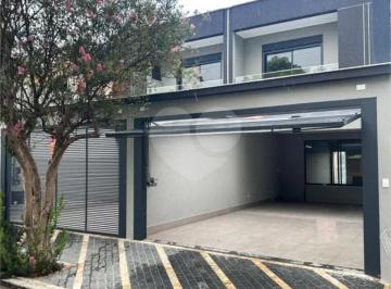 Casa · 250m² · 3 Quartos · 4 Vagas · Sobrado com 3 quartos à venda em Parque são domingos - SP