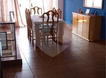 Casa · 200m² · 3 Quartos · 4 Vagas · Casa com 3 quartos à venda em Parque maria domitila - SP