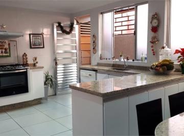 Casa · 360m² · 6 Quartos · 2 Vagas · Sobrado com 6 quartos à venda em Vila santa maria - SP