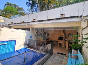 Casa · 200m² · 3 Quartos · 4 Vagas · Condomínio com 3 quartos à venda em Horto florestal - SP