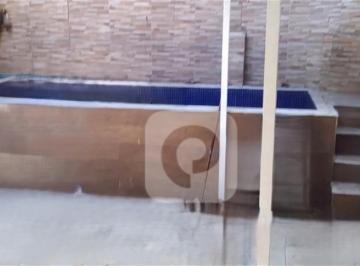 Casa · 120m² · 5 Quartos · 2 Vagas · Casa ampla com 5 quartos e piscina próximo Rua das Laranjeiras