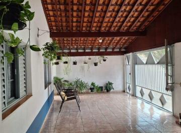 Casa · 178m² · 4 Quartos · 3 Vagas · Casa à venda no Jardim São Francisco em Santa Bárbara d'Oeste com 4 quartos e 3 vagas de garagem 