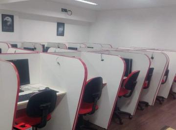 Comercial · 110m² · Sala Comercial mobiliada á venda com 110m² na Bela Vista.