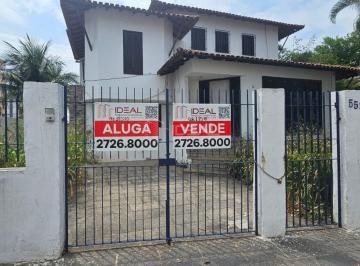 Casa · 396m² · 4 Quartos · 7 Vagas · Casa espaçosa em Parque João Maria
