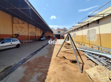 Photo 1 · Loja comercial disponível para locação no bairro Martins em Uberlândia - MG.