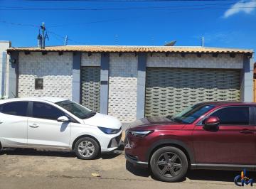 Casa · 300m² · 4 Quartos · 2 Vagas · Casa Cristo Rei