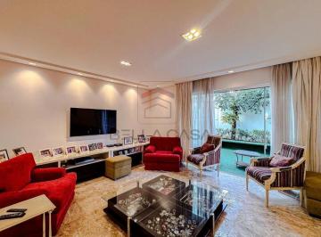 Casa · 335m² · 4 Quartos · 3 Vagas · Casa de Alto Padrão na Mooca 4 quartos (3 suítes) 3 vagas