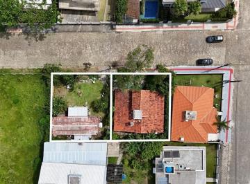 Terreno · 640m² · EXCLUSIVIDADE! Dois Terrenos no Centro de Garopaba 640m² Totais Ideal para Investir ou Construir