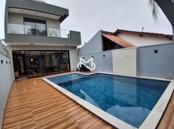 Casa · 250m² · 4 Quartos · 2 Vagas · Sobrado à venda no Jardim São Lourenço.
