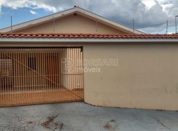 Casa · 151m² · 3 Quartos · 3 Vagas · Aluguel de Casa Padrao com 3 Dormitorios na Vila Yamada, Araraquara