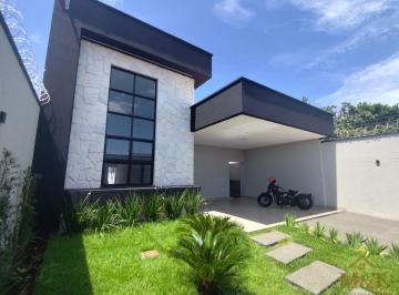 Casa · 160m² · 3 Quartos · 4 Vagas · Casa Nova o Setor Recanto do Bosque com 3 quartos