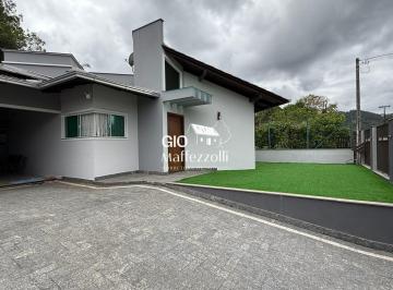 Casa · 126m² · 3 Quartos · 2 Vagas · Casa em Schoroeder, Bairro Centro