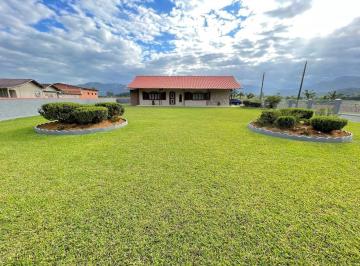 Casa · 220m² · 3 Quartos · 2 Vagas · LINDA CASA COM AMPLO TERRENO NA CIDADE DE RIO DOS CEDROS/SC