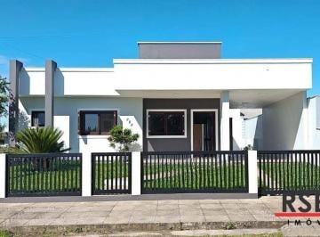 dc30af984750e3e0cfc344f1b57dfca247e98d18 · Casa com 3 dormitórios à venda, 130 m² por R$ 750.000,00 - Bellatorres - Passo de Torres/SC